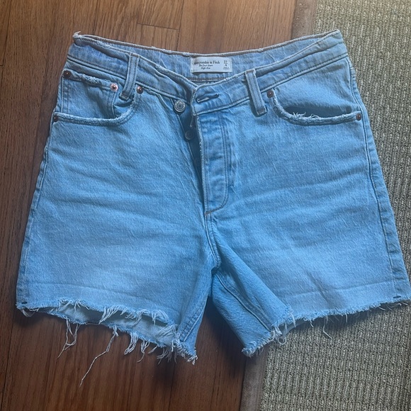 Abercrombie & Fitch Pants - Abercrombie Dad Shorts